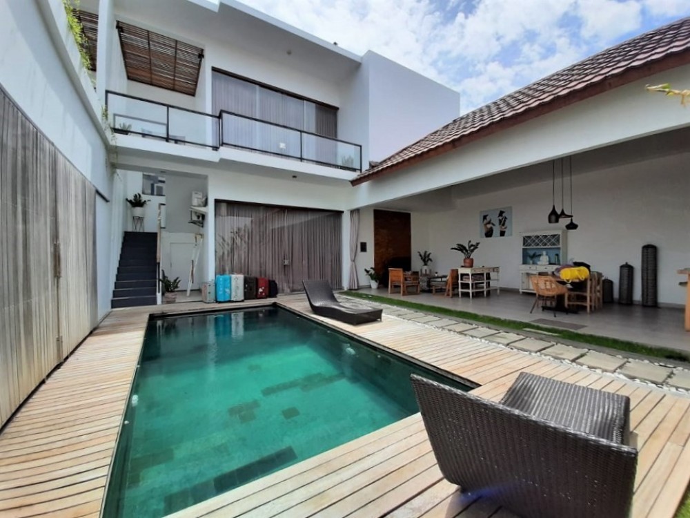 cozy nusa dua villa with a private swimming pool to enjoy a quiet holiday