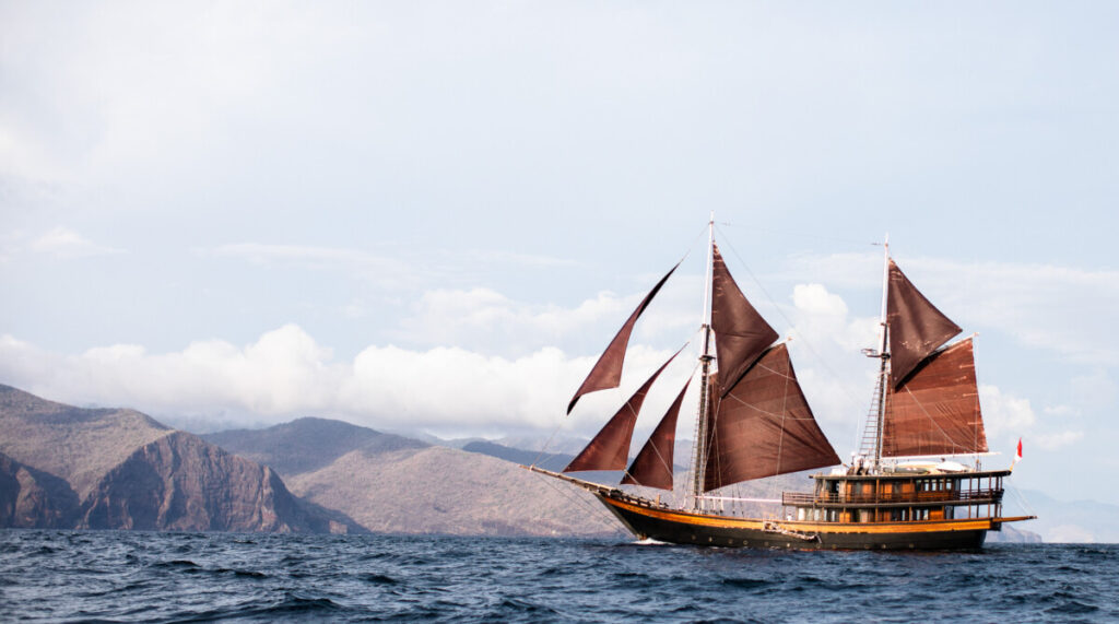 Flexibility and Convenience of Komodo Liveaboard
