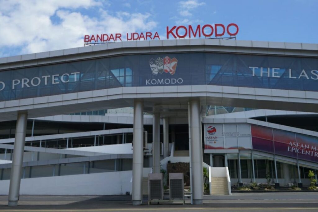 Impact of Komodo Airport Closure on Labuan Bajo Tour Industry