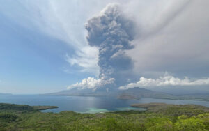 Impact of Komodo Airport Closure on Labuan Bajo Tour Industry: Economic Losses and Recovery Efforts