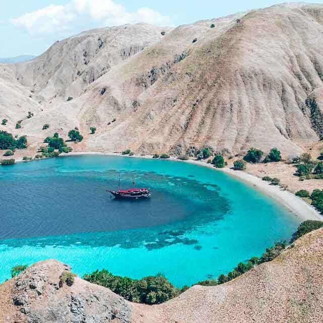 Yacht in Komodo island