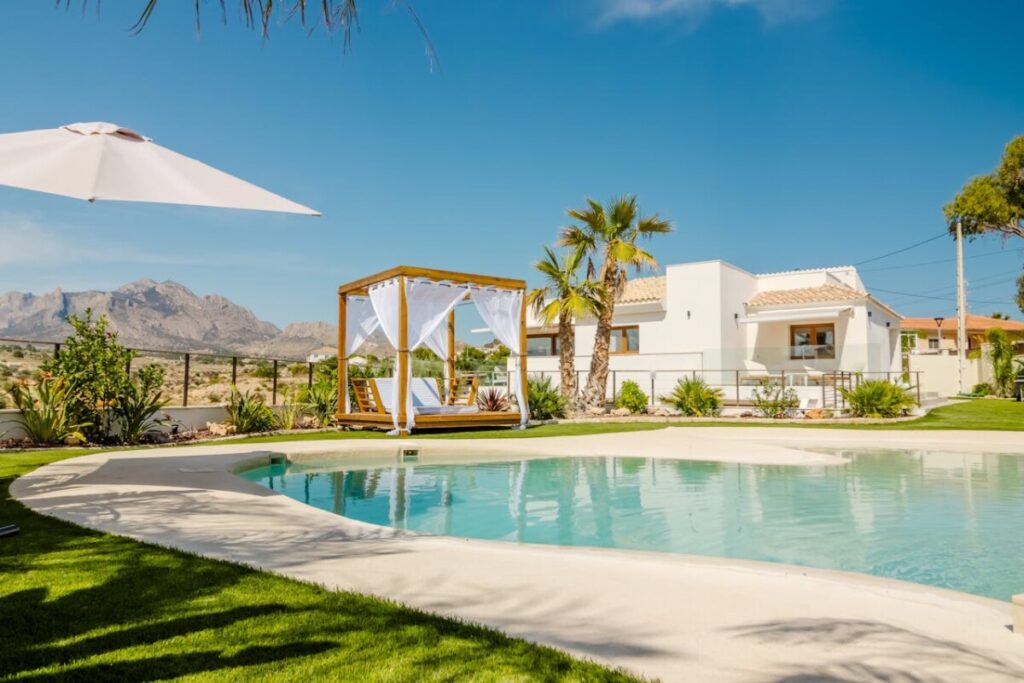 buying a villa in Bali