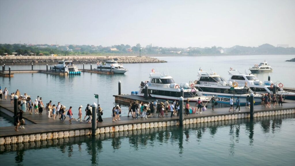 Sanur harbor to catch boat transfer to Nusa Lembongan