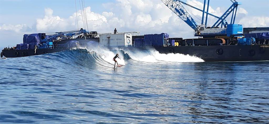 Shipwrecks Nusa Lembongan surfing site